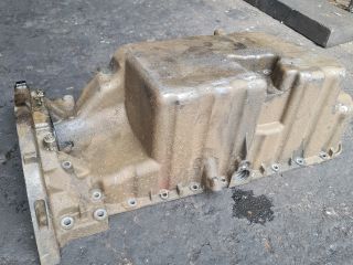 bontott MERCEDES-BENZ VITO Olajteknő