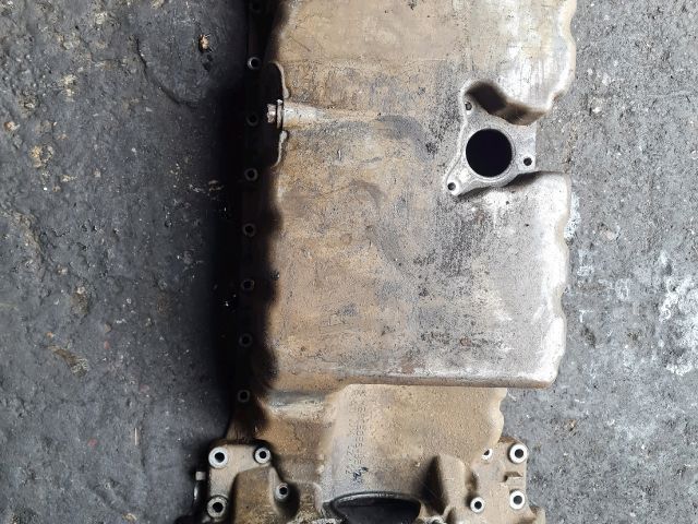 bontott MERCEDES-BENZ VITO Olajteknő