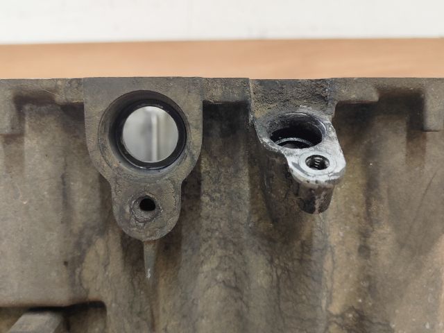 bontott MERCEDES-BENZ VITO Olajteknő