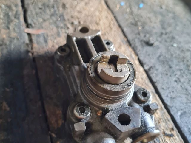 bontott MERCEDES-BENZ VITO Üzemanyag Szivattyú