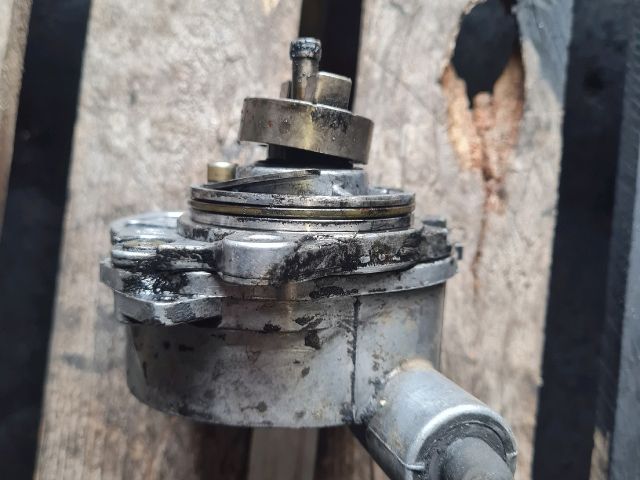 bontott MERCEDES-BENZ VITO Vákumpumpa