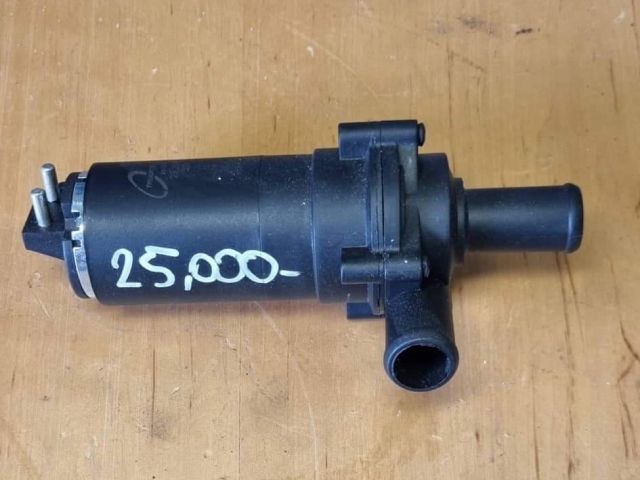 bontott MERCEDES-BENZ VITO Vízpumpa