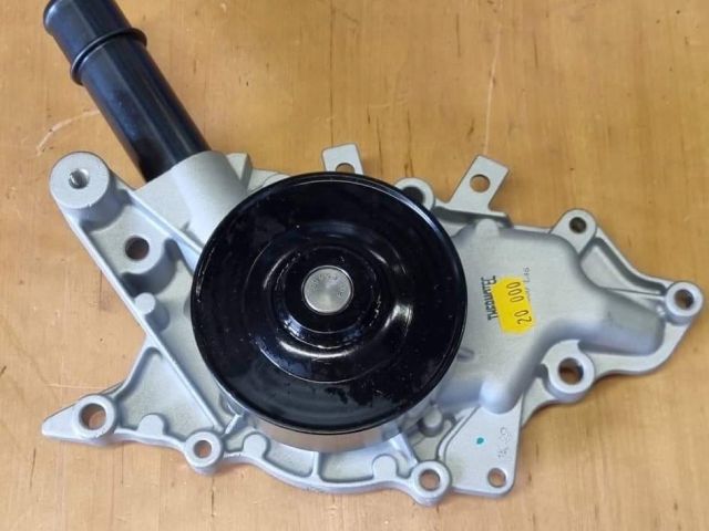 bontott MERCEDES-BENZ VITO Vízpumpa