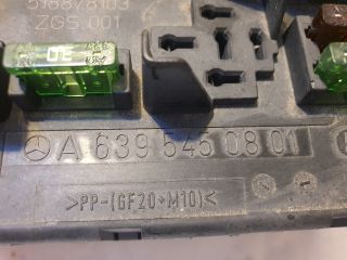 bontott MERCEDES-BENZ VITO Biztosítéktábla Motortér