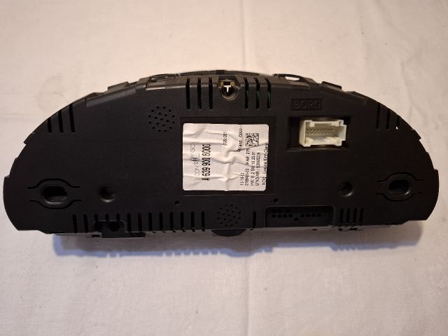 bontott MERCEDES-BENZ VITO Kilométeróra