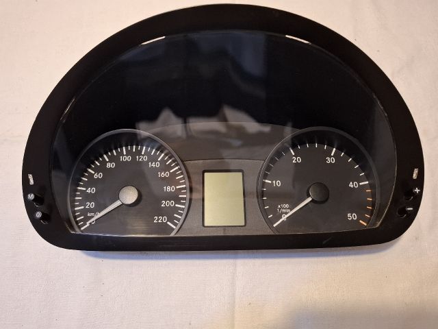 bontott MERCEDES-BENZ VITO Kilométeróra