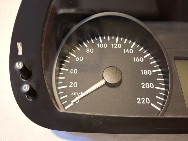 bontott MERCEDES-BENZ VITO Kilométeróra