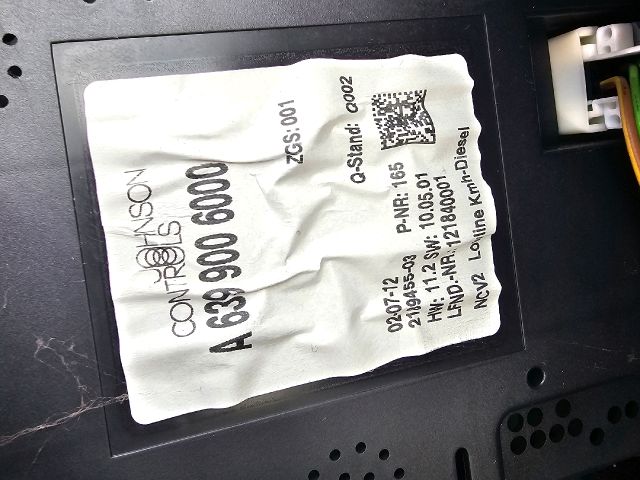 bontott MERCEDES-BENZ VITO Kilométeróra