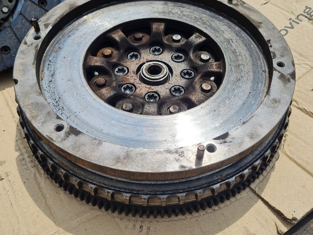 bontott MERCEDES-BENZ VITO Kuplung Szett Lendkerékkel