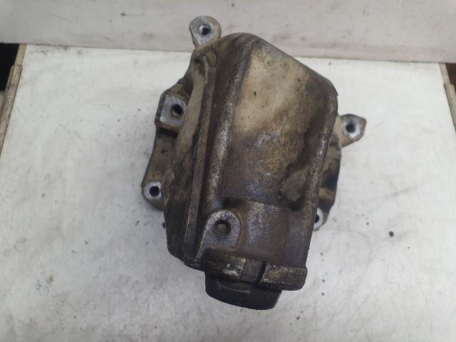 bontott MERCEDES-BENZ VITO Motor Tartó Bak Bal