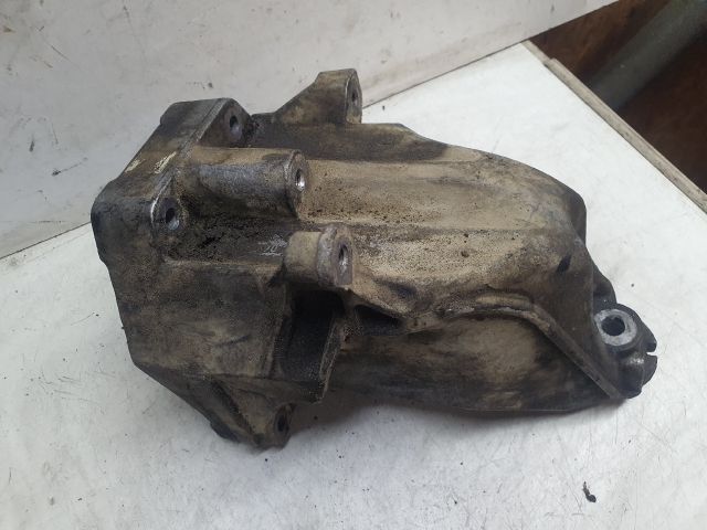 bontott MERCEDES-BENZ VITO Motor Tartó Bak Bal