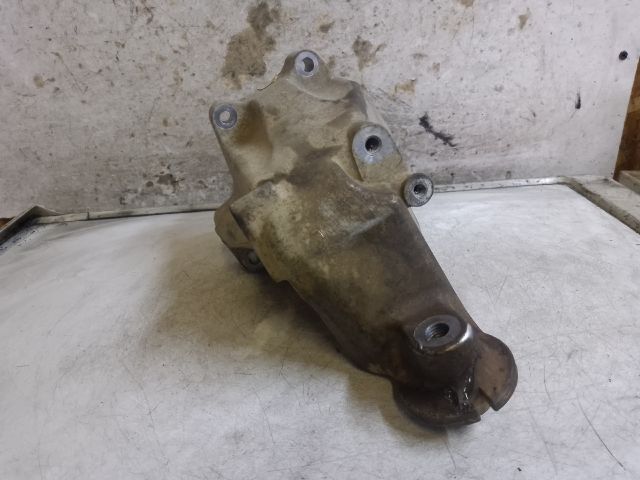 bontott MERCEDES-BENZ VITO Motor Tartó Bak (Fém)