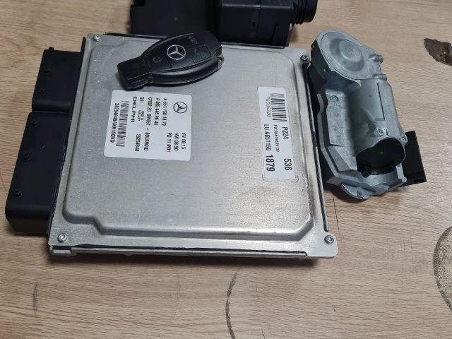 bontott MERCEDES-BENZ VITO Motorvezérlő