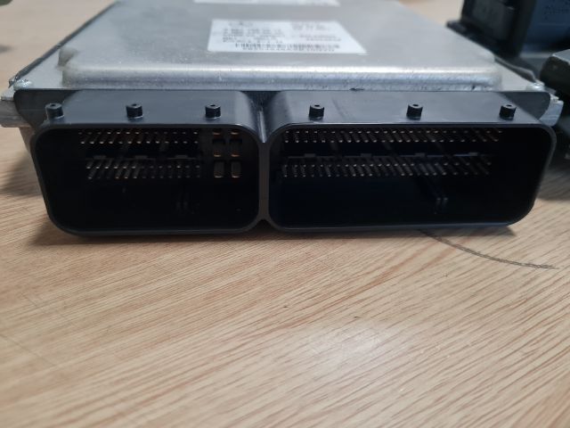 bontott MERCEDES-BENZ VITO Motorvezérlő