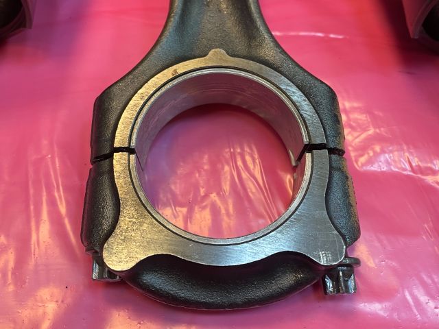 bontott MERCEDES-BENZ VITO Dugattyú és Hajtókar