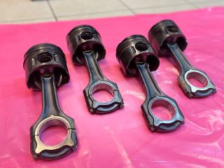 bontott MERCEDES-BENZ VITO Dugattyú és Hajtókar