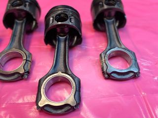 bontott MERCEDES-BENZ VITO Dugattyú és Hajtókar