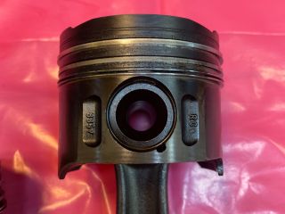 bontott MERCEDES-BENZ VITO Dugattyú és Hajtókar