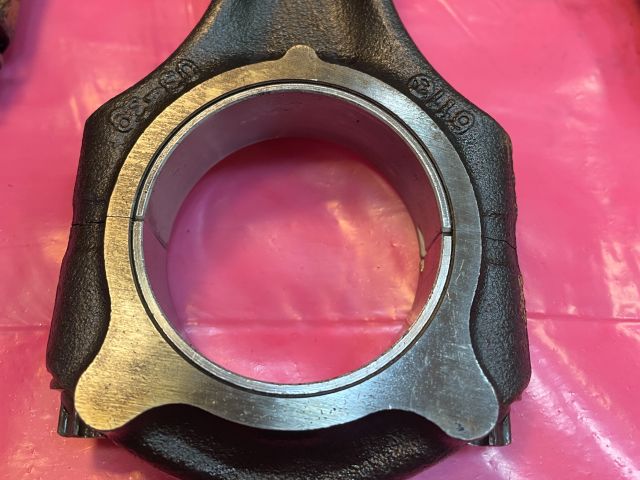 bontott MERCEDES-BENZ VITO Dugattyú és Hajtókar