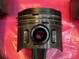 bontott MERCEDES-BENZ VITO Dugattyú és Hajtókar