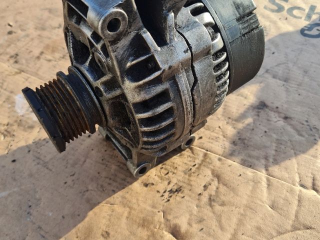 bontott MERCEDES-BENZ VITO Generátor