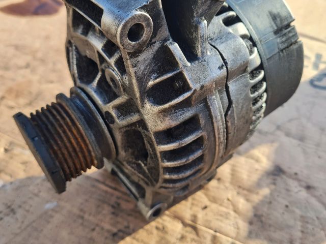 bontott MERCEDES-BENZ VITO Generátor