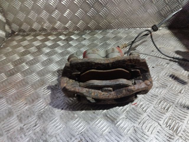 bontott MERCEDES-BENZ VITO Jobb első Féknyereg Munkahengerrel