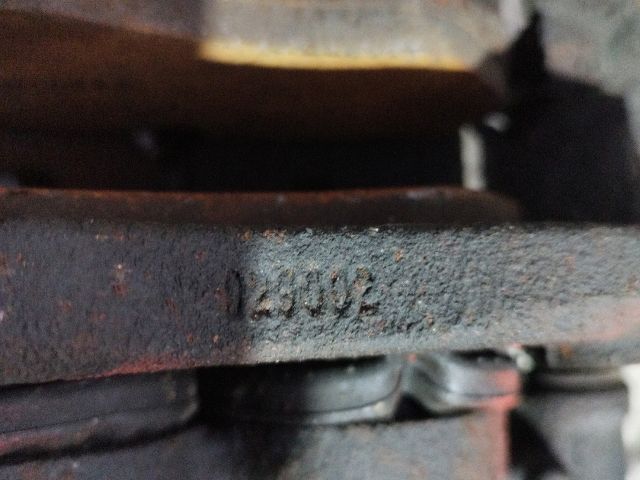 bontott MERCEDES-BENZ VITO Jobb első Féknyereg Munkahengerrel