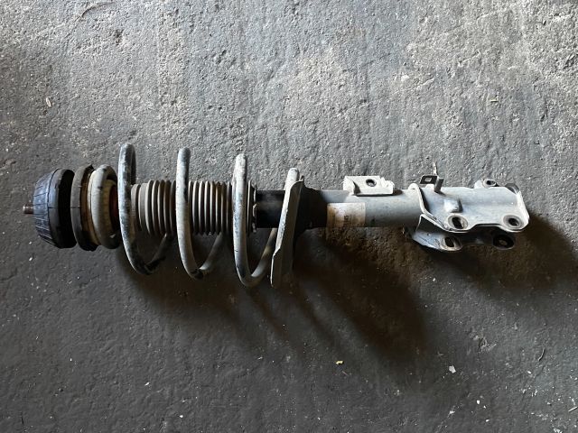 bontott MERCEDES-BENZ VITO Jobb első Gólyaláb (Lengécsillapító, Rugó)