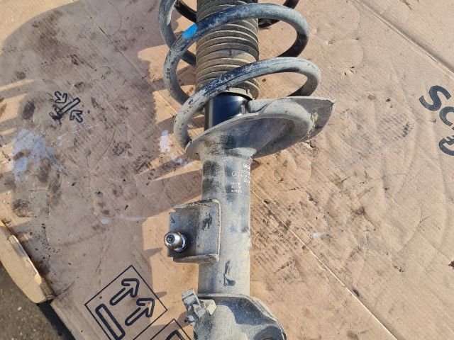 bontott MERCEDES-BENZ VITO Jobb első Gólyaláb (Lengécsillapító, Rugó)