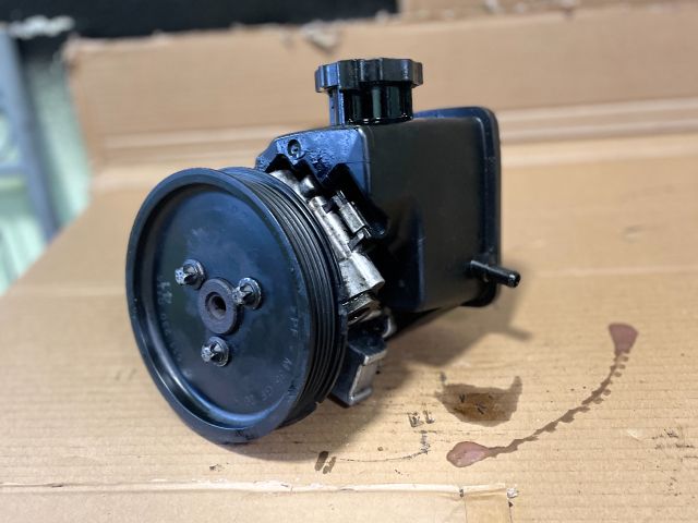 bontott MERCEDES-BENZ VITO Kormányszervó Motor (Hidraulikus)