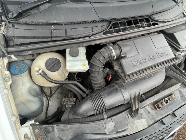 bontott MERCEDES-BENZ VITO Motor (Fűzött blokk hengerfejjel)