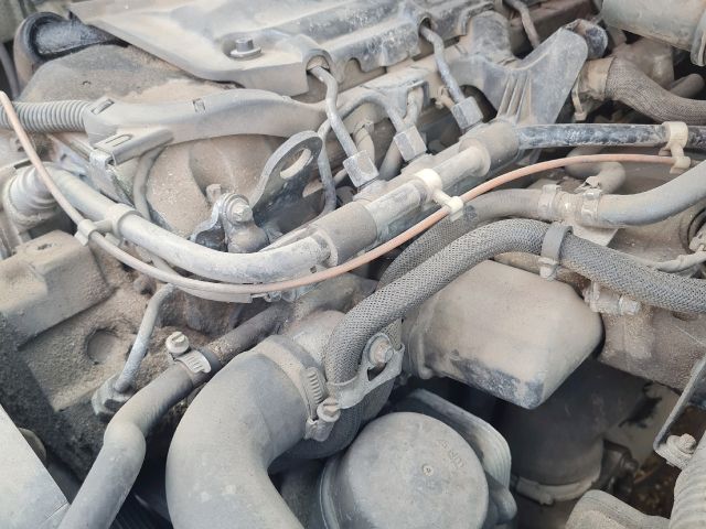 bontott MERCEDES-BENZ VITO Motor (Fűzött blokk hengerfejjel)