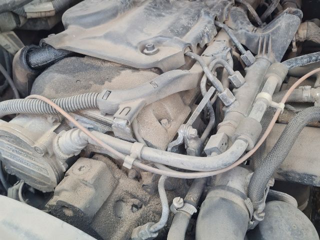 bontott MERCEDES-BENZ VITO Motor (Fűzött blokk hengerfejjel)