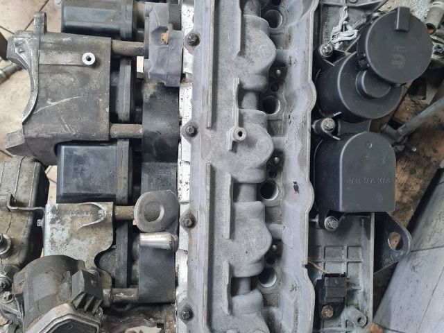 bontott MERCEDES-BENZ VITO Motor (Fűzött blokk hengerfejjel)