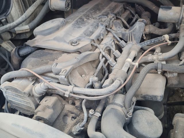 bontott MERCEDES-BENZ VITO Motor (Fűzött blokk hengerfejjel)