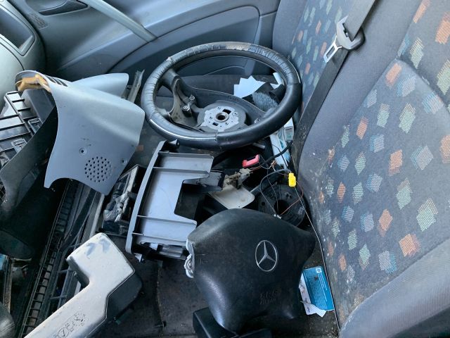 bontott MERCEDES-BENZ VITO Motor (Fűzött blokk hengerfejjel)