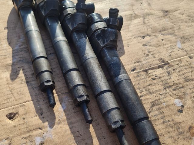 bontott MERCEDES-BENZ VITO Porlasztó (1 db)