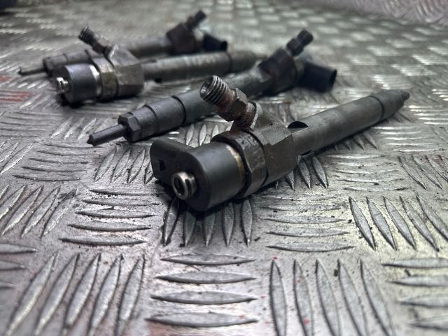 bontott MERCEDES-BENZ VITO Porlasztó (1 db)