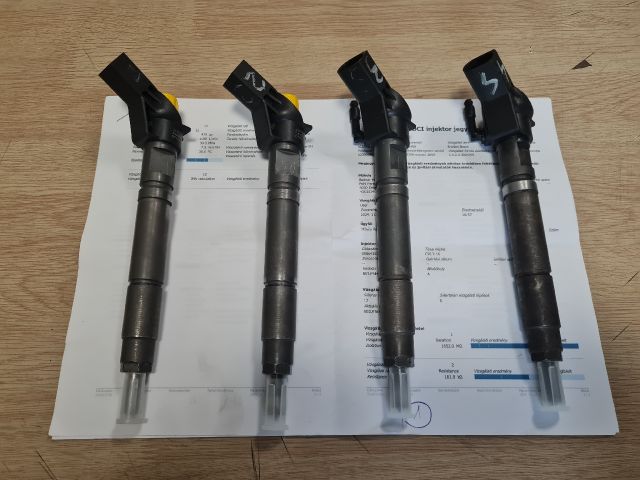 bontott MERCEDES-BENZ VITO Porlasztó (1 db)