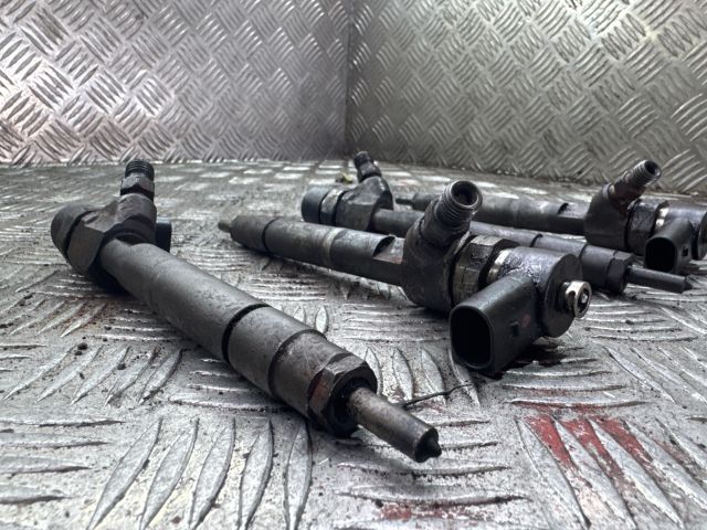 bontott MERCEDES-BENZ VITO Porlasztó (1 db)