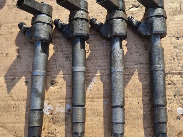 bontott MERCEDES-BENZ VITO Porlasztó (1 db)