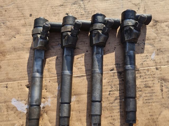 bontott MERCEDES-BENZ VITO Porlasztó (1 db)