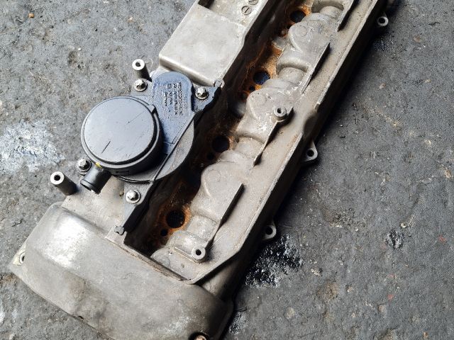 bontott MERCEDES-BENZ VITO Szelepfedél