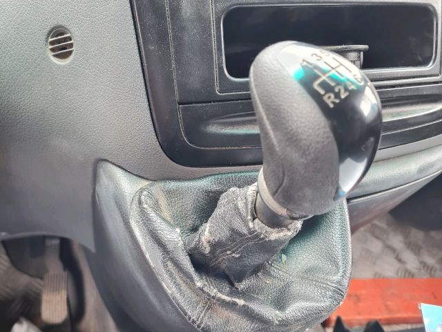 bontott MERCEDES-BENZ VITO Váltó Kulissza