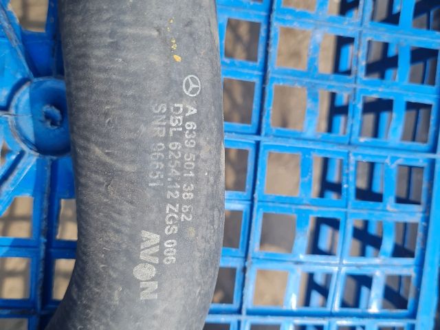 bontott MERCEDES-BENZ VITO Vízcső