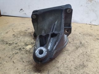 bontott MERCEDES-BENZ VITO Motor Tartó Bak (Fém)