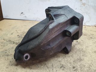 bontott MERCEDES-BENZ VITO Motor Tartó Bak (Fém)