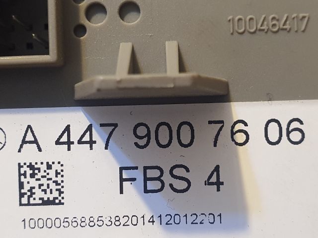 bontott MERCEDES-BENZ VITO Gyújtáskapcsoló Házzal