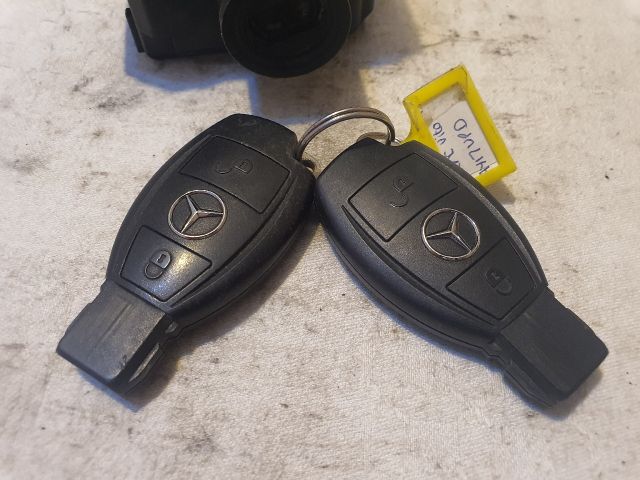 bontott MERCEDES-BENZ VITO Gyújtáskapcsoló Házzal